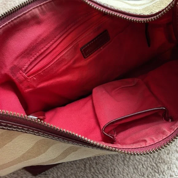 Dooney & Bourke Large Nikki Hobo bag. - Picture 11 of 16